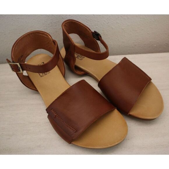 Miz Mooz IB22173 Women's Sz 8.5M Brandy Brown Antony Flat Comfort Sandals - Picture 2 of 9
